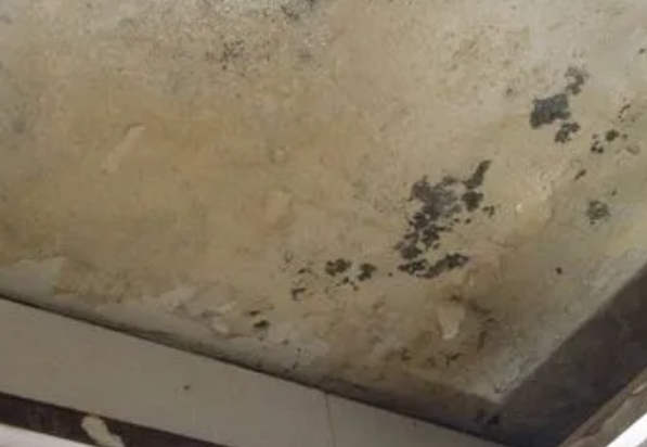 江孜阳台漏水维修公司分享下江孜卫生间渗水维修需要注意哪些问题。